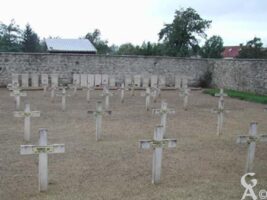 Cimetière Communal Carré Militaire Français