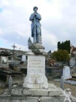 Monument aux Morts du Cimetière