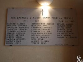 Plaque commémorative de l'église d'Ardon