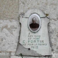 Plaques Commémoratives de l'Eglise