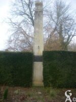 Le monument avant rénovation et déplacement