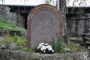 Stèle Commémorative Henri BARBUSSE