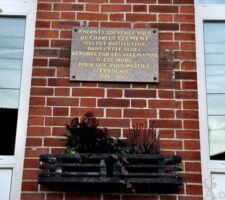 Plaque Commémorative Charles CLEMENT