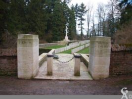 Cimetière Militaire du Commonwealth de Trefcon