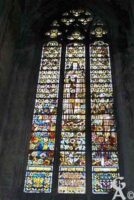 Vitrail de la basilique en hommage aux soldats de la Grande Guerre