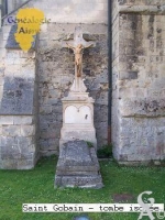 Tombe isolée