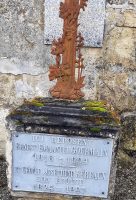 stèle avec croix Emmanuel Gourmain cecile Bereaux -nharant