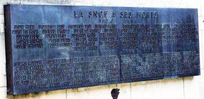 Plaque commémorative gare de Laon à la mémoire des cheminots morts pour la France -geneanet