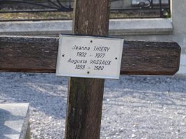 croix avec plaque Auguste Vassaux Jeanne Thierry - natty