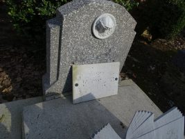 plaque famille Grobetis Fontaine et Alavoin Grobetis - natty
