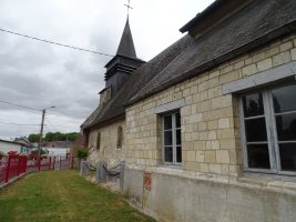 sépultures Raveneau autour de l'église de noyales - natty