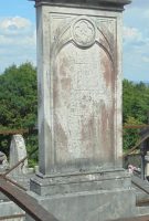 stèle posée sur la tombe Gobert et Luzurier - C.plaquet Niay