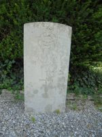 stèle d'un sergent de la Royale Air Force tué en 1942 - C Plaquet Niay