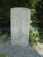 stèle d'un sergent de la Royal Air Force tué en 1942