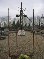 stèle metallique ouvragée avec croix et plaque - natty