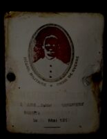 plaque avec photo fixée sur la croix - natty