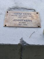 Plaque fixée sur la stèle- O.Dufour