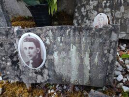 plaque sur tombe familiale - O.Dufour