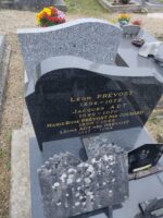 détail des inscriptions sur la stèle - O.Dufour