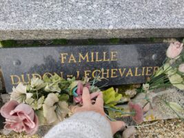 inscription en façade du monument - O.Dufour