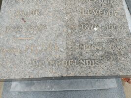 identification du défunt sur la pierre tombale - ODufour