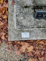 détail de l'inscription sur la plaque d'identification - O.Dufour