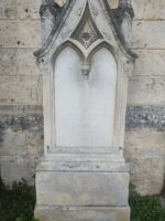 détail de la gravure sur la stèle - o.Dufour