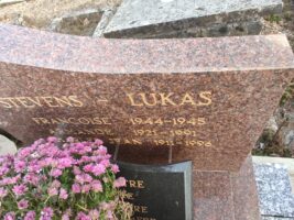 détail des inscriptions sur la stèle - O.Dufour
