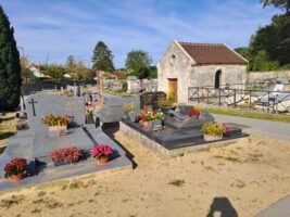 2 monuments sépultures familiales - nharant