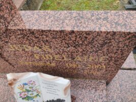 détail de l'inscription sur la stèle - O.Dufour