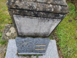 détail de la gravure sur la stèle - O.Dufour