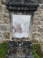 stèle ancienne gravée - O.Dufour