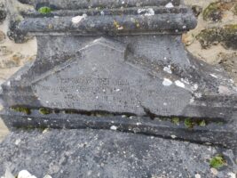 détail des identifications sur la stèle - O.Dufour