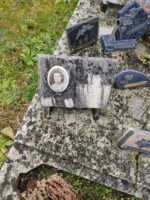 plaque avec photo de femme non identifiée - O.Dufour