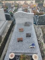 monument gris - O.Dufour