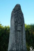 Statue de Sainte Hunégonde, protectrice d'Homblières érigée le 6 juillet 1958 avec le concours de toute la population et de l'abbé G. L. Mrends, curé d'Homblières  - Contributeur : N. Debreux