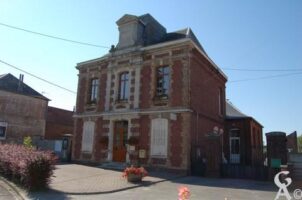 Mairie - Ecole - Contributeur : Maryse Trannois
