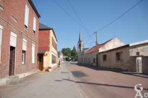 une rue du village - Contributeur : Maryse Trannois