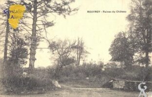 Ruines du château - Contributeur : Carte postale Sébastien Sartori